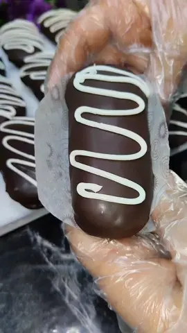 كيك شوكولاته❗ بطريقة عبقريه بديل الجاتوه أو النايتي أو الهوهوز ❗بمكونات بسيطه جدا كيكة اسفنجيه للمدارس والمناسبات #مروةـسامي  #كيك #كيك_اسفنجى #كيك_شوكولاته #كيك_شوكولا #كيك_شكولاته  #كيكة_شوكولاته_بصوص_شوكولاته #كيكة_سهلة  #طريقة_عمل_كيكة_الشوكولاته  #مطبخ  #كيك_محشي #ميني_كيك  #كب_كيك  #food  #وصفات_سريعة  #اكسبلور #yummy #yum #yummyfood #yu  كيك شوكولاته بطريقه سهله وبسيطة وبطعم خرافي( كيكه) هشه وخفيفه واسفنجيه احلى من الجاتوه والنايتي والهوهوز مليون مرة  كيكة شوكولاته بطريقه جديده وبمقادير بسيطه ومتوفرة فى مطبخك  _'____'___ #المقادير  ٣ كوب دقيق + ملعقه    = (من ٣٥٠ الى ٤٠٠ جرام حسب نوع الدقيق)  بيضه كوب سكر ناعم.                    =٢٠٠ جرام  كوب ماء أو حليب                 =٢٠٠ جرام  ٣ ملاعق كبيره كاكاو خام       =٣٥ جرام  نصف كوب زبده.                  = ١١٠ جرام  ملعقه صغيره بيكنج بودر  نصف ملعقه صغيره بيكربونات الصوديوم  فانيليا  زرة ملح  ___________ كيك,كيكة الشوكولاته,كيكة الشوكولاته سهلة وسريعة,كيك الشوكولاتة,كيكة الشوكولاتة,كيكة الشوكولاته,كيكة الهوهوز, ,كيكة الشوكولاته مع الصوص,كيك الشوكولاتة,كب كيك الشوكولاتة,كب كيك بالشوكولاته,كيك صغير, كيك اسفنجي , كيك الطاسه , صوص الشوكولاتة,طريقة عمل كيكة الشوكولاتة,كيكة الهوهوز ,صوص الشوكولاته للكيك,جاتوه  شاتوه , كيكة الشوكولاته بالصوص,كيك بصوص الشوكولاتة,كيكة الشوكولاته بدون بيض,كيكة الشوكولاته بدون فرن,الشوكولاتة,كيكة الشوكولاته الاسفنجية,كيكة الشوكولاته هشه ولذيذه, ميني كيك شوكولاته , النايتى , توينكيز, جاتوه الشوكولاته , جاتوه , جاتوه فانيليا , كيك بدون فرن , كيك بدون بيض ,  كيكة الشوكولاتة,كيكة الشوكولاته,كيكة الشوكولاته سهلة وسريعة,كيكة الشوكولاته بالصوص,كيكة الشوكولاته مع الصوص,كيكة الشوكولاته كبيرة,كيكة الشوكولاتة الفاخرة,كيكة الشوكولا,كيكة شوكولاتة,كيكة الشوكولاته الهشة,كيك بصوص الشوكولاتة,كيكة الشوكولاته هشه ولذيذه,كيكة الشوكولاتة الهشة,طريقة عمل كيكة الشوكولاتة,كيكة بدون فرن,  كيك الشوكولاتة,كيكة الشوكولاته لعيد الميلاد,طريقة عمل كيك بصوص الشوكولاتة,كيكة الشوكولاتة السهلة, كيك الطاسه الصغير, كيك بدون لبن ولازيت, كيكة سهله وسريعه ,  كيك,كيك سريع,كيكة سريعة,كيك سهل,كيك يومي,كيك سهل وسريع,الكيك,طريقة عمل الكيك,طريقة عمل كيك,ماربل كيك,كيك مرتفع,سريعة,كيكة الشوكولاته سهلة وسريعة,سهل سريع,كيكة سهلة وسريعة,كب كيك,كيك هش,كيك يومي اقتصادي,اكلات سريعة,بان كيك,اسرار الكيك,وصفة كيك,كيكة شوكولاتة سهلة وسريعة,باوند كيك,كيك يوميه,كيك الشاي,طريقة عمل كيك تركي,طريقة خبز الكيك,كيك فانيلا,كيك اسفنجي,كيك التركي,اسبونج كيك,طريقة نجاح الكيك, كيكة محشيه , كيك بالكريمه  كيكة الطاسه,كيك بدون فرن,كيك الطاسة,كيك,كيكة الطاسة,كيكه الطاسه بدون فرن,كيك الطاسه,كيكه الطاسه,كب كيك الطاسة,بان كيك,عمل كيك الطاسة,مينى كيك الطاسة,طريقة كيك الطاسة,كيك الطاسة بدون فرن,طريقة عمل كيك الطاسة,كيك بدون بيض,كيك سهل,طريقة عمل الكيك الطاسة,بانكيك الطاسه,كيكات كيك بدون بيض,كيك بدون بيض وبدون حليب,كيكة بدون بيض وحليب,كيكة بدون بيض,كيك بدون حليب,كيك يومي بدون بيض,كيك اسفنجي بدون بيض,كيكه بدون بيض,كيك هش بدون بيض,كيكه هشه بدون بيض,بدون بيض,حلويات بدون بيض,كيك هش ولذيذ بدون بيض,كيك بدون بيض سهل,طريقه عمل الكيك بدون بيض,كيكه اسفنجيه بدون بيض,طريقة عمل كيكة بدون بيض,كيكه البرتقال بدون بيض وبدون حليب,كيكة الشوكولاته بدون بيض,كيكة بدون بيض ولا حليب,كيكة بدون حليب #طبخ 