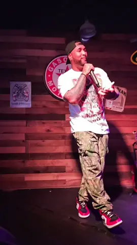 If you havent heard his music before you are missing out. go check him out on here, Instagram, and Spotify. Him and his crew put on a pretty awesome show. Totally worth it. @KNGEGO #kngego #kngegomusic #concert 