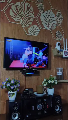 GARA-GARA SEBOTOL MINUMAN... @Dindateratu #sebotolminuman #dindateratu #liriklagu #laguviral #penyanyiviral #shaunthesheep #kemputsts #jasajayaproduction #bahanswmu #story #masukberanda #berandafyp #ojingjepara #infoorkespati #infoorkesjepara #infoorkeskudus #infoorkesrembang #fyp #fypシ゚ #forypupage #foryour #untukmu #xyzabc #ramaikanyuk 