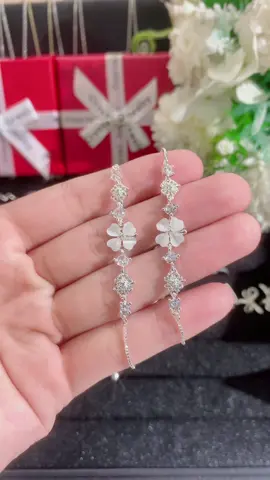 Lắc tay xinh ở trong video này ❤️#xh #xh #trangsucbac #trending #nutrang #Thesky #hottrend 