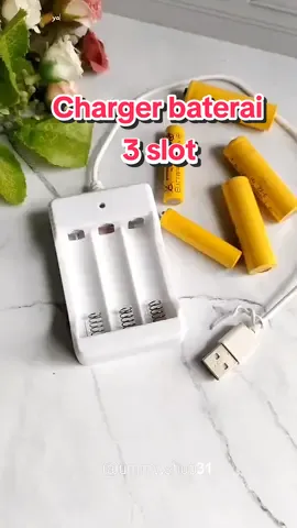 charger baterai 3 slot murah #racuntiktok #chargerbaterai #charger #baterai #bateraiisiulang #casanbaterai #ummyshop31 