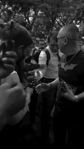 Jika Kamu Tidak Bersyukur Atas Pekerjaan Yang Kamu Miliki Ingatlah Bahwa Ada Jutaan Orang diluar sana Yang Hari ini sedang bersusah Payah Mendapatkan Pekerjaan Yang Kamu miliki Pekerjaanmu Tidak Akan Menghasilkan Hasil Yang Maksimal, Jika Kamu Tidak  Bersyukur dan Mencintai Pekerjaanmu  Rasa Cinta Pada Pekerjaanmu  Insya Allah Mendatangkan Kesuksesan  Secapek Capeknya Orang Kerja Lebih Capek Orang Yang Sedang Cari Kerja • Man Jadda Wa Jadda  • Kun Fayakun • Jangan Ngatur Tuhan  #jhonlbf 