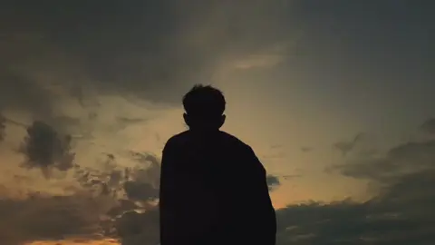 sound yg bisa dirasakan kesedihan nya;(#vidioaesthetic #kamineminfeatjony #vibess #songvibes #sunset #fyp 