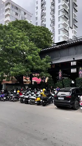 ថ្ងៃភ្ជុំបិណ្ឌភ្នំពេញស្ងាត់តែនៅអេលីតសាខាបឹងត្របែកអត់ស្ងាត់ទេ 🥰🏋️‍♂️🙏 #elitefitness #gym #Fitness #workout #gymmotivation #personaltrainer #healthy #bodybuilding 