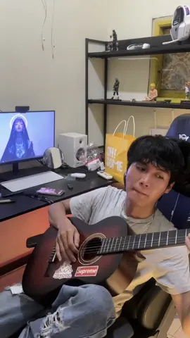 demi apapun gua kira gua yang pertama, tapi kok bisa yaa temen gua duluan? @FOOM 