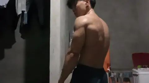 average pull up spammer #fyp #foryou #fypシ゚viral #calisthenics #calistenia #aki #bodyweightexercises #pullup #pullday #FitTok #GymTok 