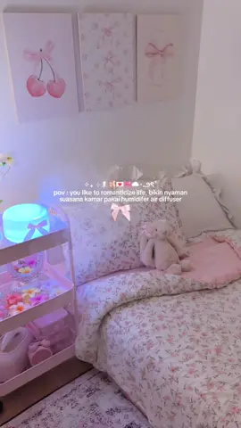 aroma diffuser is a must!💗 biar makin betah dikamar pakai humidifier air diffuser, bikin ruangan jadi lebih segar warna lampunya juga bisa di ganti🕯️🎀 #diffuser #humidifier #pink #pinkgirl #coquette #bedroom #bedroomdesign #room #roomdecor #roommakeover #foryour #fyppppp #aesthetics 