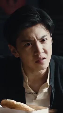 Lin Shaobai klau ngelawak vs serius😭 Zheyuan kamu keren bgtt meranin Lin Shaobai, dia slalu bawain karakter yg beda² ga ngestuck dstu aja🥹💙 #chenzheyuan #chenzheyuan陈哲远 #darknightanddawn #actorchinese #cdrama #fyp 