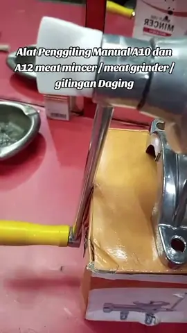 Alat Penggiling Manual A10 dan A12 meat mincer / meat grinder /gilingan Daging #alatpenggiling #alatpenggilingmanual #meatmincer #meatgrinder #gilingandaging 