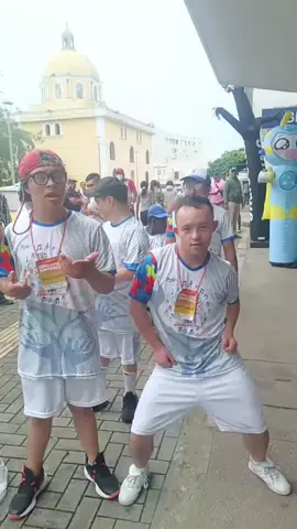 #LIVEhighlights #TikTokLIVE #LIVE metiendo perreo intenso #elmejoramigo #elmejorbailedelrengo #elmejorvideodetiktok #losvideosmasvirales #bailando #kiko_limon #elmejorvideo 