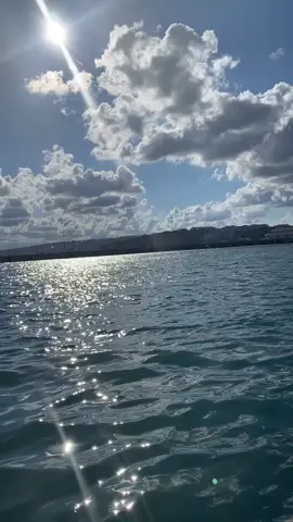 #تضيق_وامد_النظر_للسما_فوق #ولهان #راشد_الماجد🤍 #fyp #fypシ゚ #اكسبلور_explore #راشد_الماجد #بحر #غيوم_السماء 