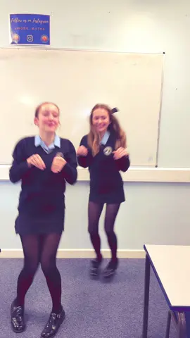 this is our fav dance                      #kangarootrend #school #ellevlyn #wearefamily #makeusfamous #sponserus #sigmas #tuesdayblues #fyp 