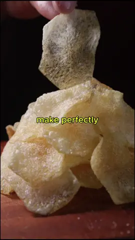 Thid is how you make thin and crispy potato chips at home 
