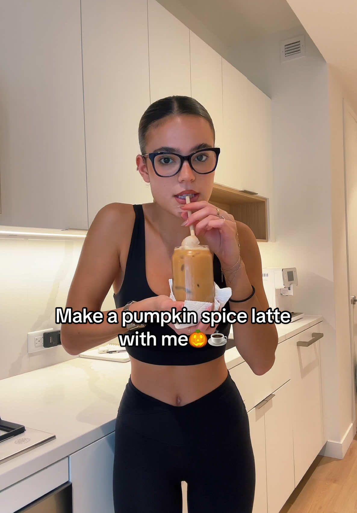 Huge coffee girl and this is 9.5/10 #pumpkinseason #pumkinspicelatte 