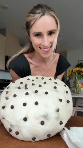 Chocolate chip sourdough AND homemade whipped vanilla brown butter #sourdough #sourdoughbread #sourdoughstarter #baking #bread 