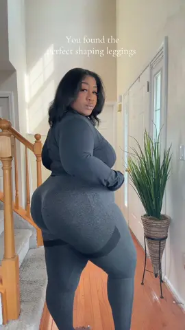 The perfect BBL, but lifting leggings two and a pack Tru the size plus size I’m wearing a size 18 a super stretchy long These are the yoga pants that you wanna have ##yogapants##plussize##legggings