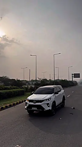 WHITE BEAST 🔥 FORTUNER  #carswithawais  #fortuner  #fortunerlegender 