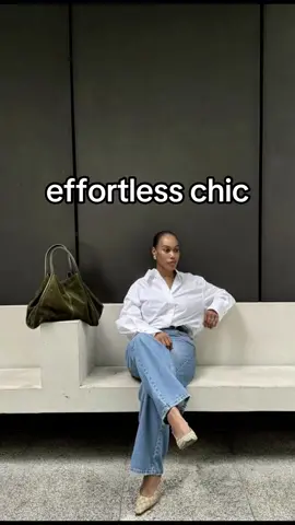 effortlessly chic style 🥀 #chic #chicwoman #effortlessstyle #effortlesschic #OOTD  #creatorsearchinsights 
