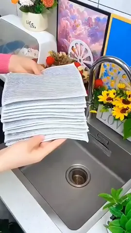 Lap kain kawat perak penghilang noda pada piring wajan kompor dan peralatan rumah. #kainkawatcucipiring #lapkawat #lapkawatserbaguna #cucipiring 