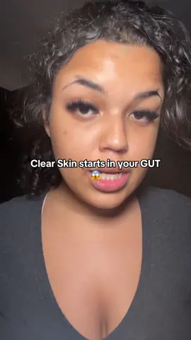 clear skin = drinking kiala super greens 😋🥬 #clearskin #guthealth #clearskintips #greenjuice #supergreens #kiala 