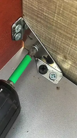 Combo 10 pát ke góc vuông 3 mặt sử dụng gia cố bàn ghế giường tủ các đồ đung nội thất gỗ trong gia đình #patkegocvuong #patkegocgiacobanghe #combo10patke90do #patkesuachu #suachua #dogiadung #dungcutienich #xuhướng #nb99store 