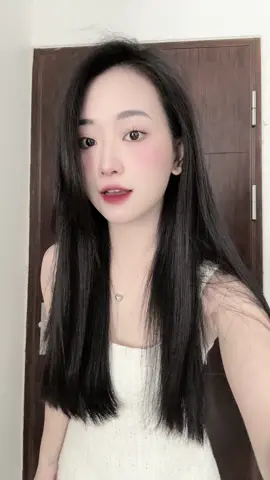 👩🏻‍❤️‍💋‍👨🏻