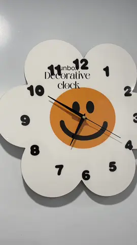 xinh xắnn🌼#decor#dongho#unbox #xinh #hellodituyet #diyereview #unboxing #xhtiktok #xh #giare 
