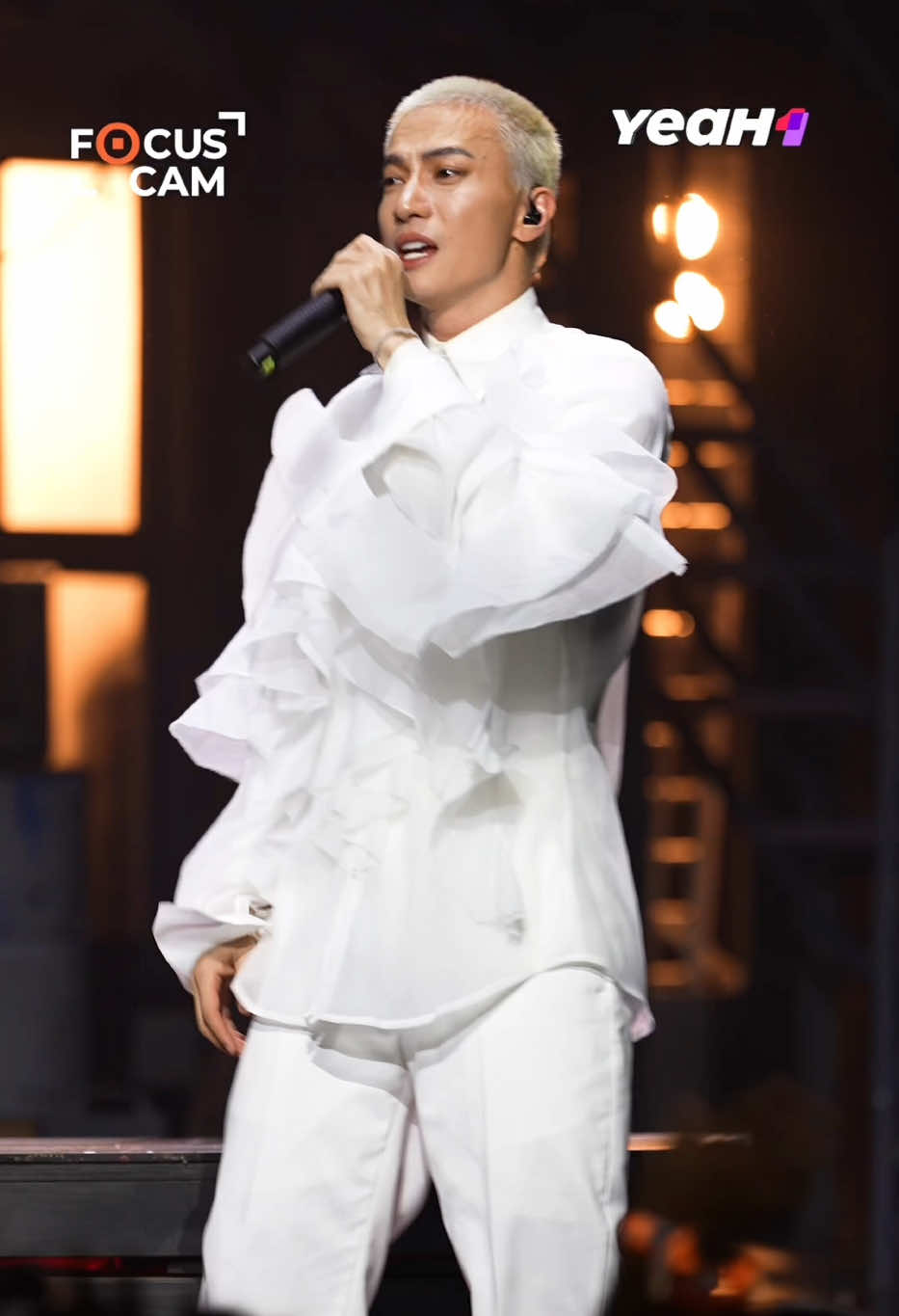 Chắc không ai thấy tui quăng lỗi cái áo choàng đâu ha 🫣 #AnhTraiVuotNganChongGai #STSonThach