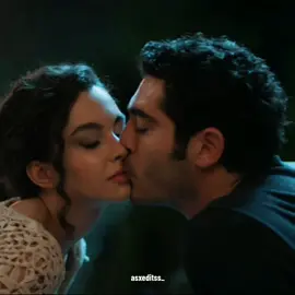 HE KISSED HER ON THE LIPS😍😭 #birgecemasalı #mahcan #yazbur #mahir #canfeza #mahircanfeza #suburcuyazgıcoşkun #burakdeniz #turkishseries #turkishdrama #keşfet #fyp #foryourpage #viral #fypviralシ 