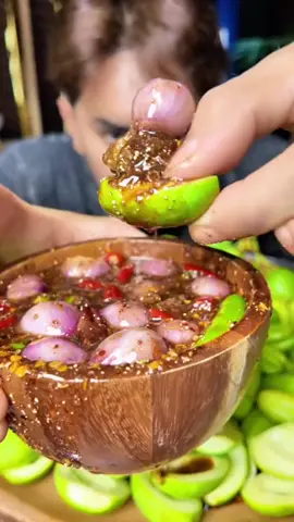 Rujak mangga thailand  #asmrmukbang #foryour #pyf 