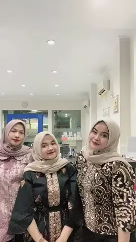 Selamat hari batik nasional✨ #fyp #fypage #bankbri #banker #bumn #bumnuntukindonesia #haribatiknasional #ootdhijab #ootdhijabstyle #batik #ponorogo24jam 