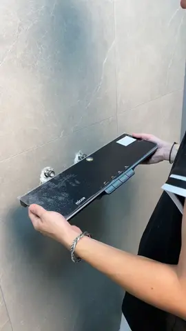 Vòi sen này xịn đến mức trộm vào cũng phải mê mẩn nghịch cả buổi!#sảnphẩmmới #medobepnoidiatrung 