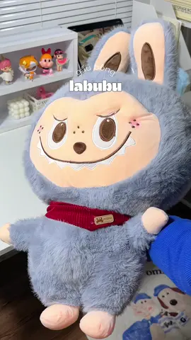 thấy cưng quá chòi 🤣 ẻm  ở ngoài to lắm #muataitiktokshop #gaubong #quatangnguoiyeu #20thang10 #tangqua #labubu #labubukhonglo #xh #LearnOnTikTok #unboxing #nghile2009 #unboxingvideo 