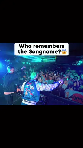 Who remembers the Songname?😍 #techno #cascada #miracle #mashup #clubland #2000sthrowback  @Cascada @AKI-HIRO  @AXMO 