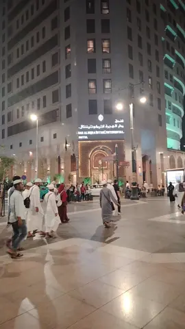 #الشعب_الصيني_ماله_حل😂😂 #فندق_انتركونتيننتال @الكندي الطريفي 