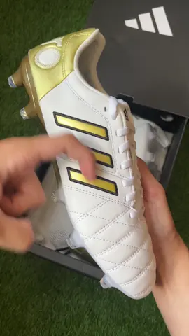 Toni Kroos Football Boots 🔥 #unboxing #football #footballboots #soccercleats #footballtiktok #soccertiktok #adidasfootball #asmr #tonikroos #bestfootball 