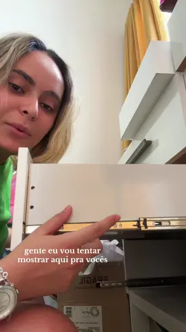 Chocada que é simples assim pra remover uma gaveta com corrediça telescópica 