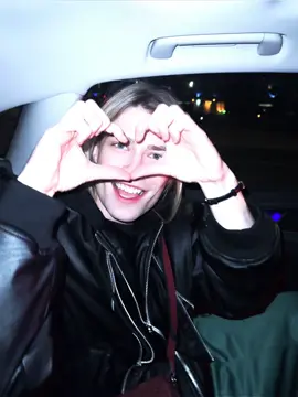 почемуууу ????