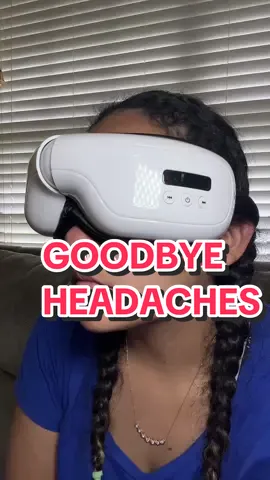 This uses the right smount of pressure and tou can customize it to your liking. Plus it heats up and vibrates! Its amazing for travel #eyemassager #fyp #tiktokshop #tiktokshopblackfriday #tiktokshopcybermonday #falldealsforyou #deals #blackfriday #sale 