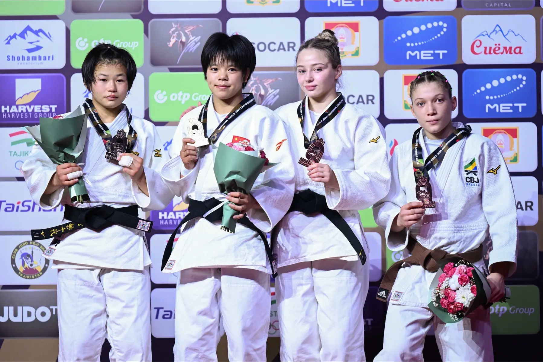 Day 1 medallists at #JudoJuniors 🇹🇯🔝 -48 kg  -60 kg -52kg -66 kg #JudoJuniors #Dushanbe #Tajikistan #Judo #Sport #RoadToLA2028