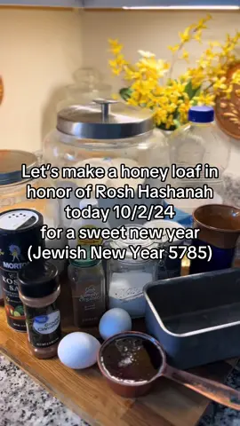 #RoshHashanah  #newyear #honeycake #israel #yahweh #messiah #jesus #creatorsearchinsights #fyp 