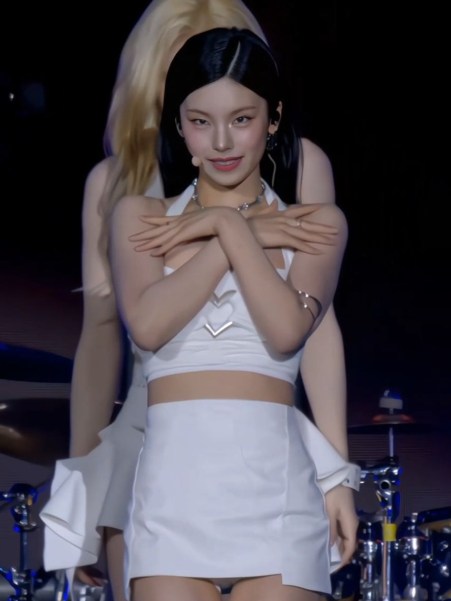 yeji dalla fancam #yeji  #fancam #fancams #fyp #viral #trending #seu1g #kpop #itzy 