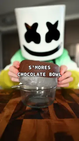 S’mores Chocolate Bowl #marshmallow #dessert #smores 