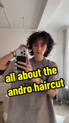 Replying to @Kirukuschler 🇵🇸 she/he/they pronouns 💅 what do i ask my stylist when i get my hair cut?? #androgynous #androgynoushair #androhaircut #androgynoushaircut #haircut #wolfcut #shorthair #unisexhair #shortshag #shaggyhair #nonbinary #nonbinaryhair 