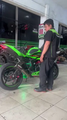 kenalpot fullsystem emang gacor 🔥#zx636 #zx636r #zx636indonesia #zxpontianak #kawasakipontianak #pontianakkalimantanbarat 