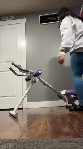 When I say you need this, I’m not saying it lightly… This adjustable ab machine is AMAZING and YOU NEED IT! If you’re trying to crush your 2025 new years resolution goals - this is the answer! No more boring sit ups or crunches, this is it! #tiktokshopblackfriday #t#tiktokshopholidayhault#tiktokshopcybermondayf#falldealsforyoumomtok #MomsofTikTok #newyears #newyearsresolution 