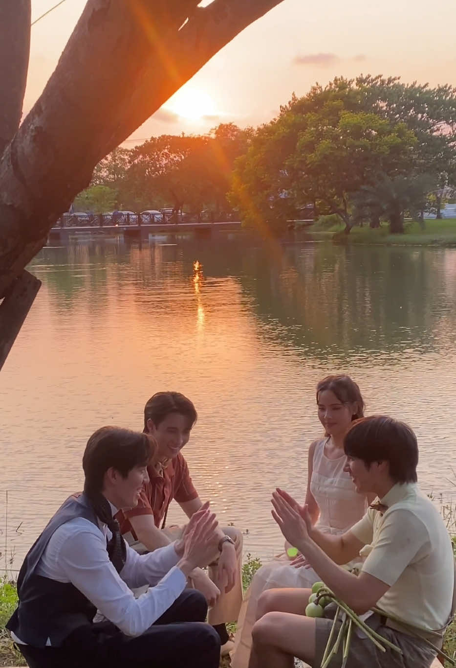 ยามว่างของพวกเรา Gen Z ในกอง #หนึ่งในร้อย 🌅🙌🏼 #Thanapob_lee