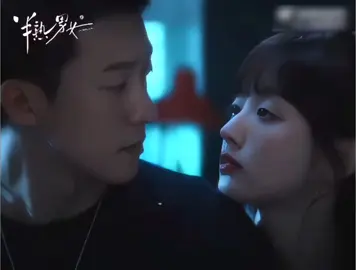 áhhhhhh!!!! Cặp đôi chính thức cháy thế #banthucnamnu #nuathanquennuaxala #半熟男女 #tianxiwei #田曦薇 #dienhivi #侯雯元 #HouWenyuan #hauvannguyen #CapCut 