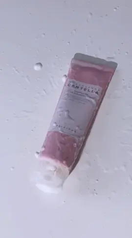 Experience the magic of Pink Himalayan Salt in every wash! 🧼✨ The Poremizing Deep Cleansing Foam deeply cleanses and exfoliates, turning into a luxurious lather that purifies your skin. Ready for a fresh start? 💖🌸 #SKIN1004 #SKIN1004PH #skincareroutine #skintok #centellaasiatica #skincaretips