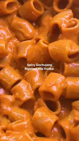 Your new favorite pasta recipe 🌶️ #EasyRecipes #dinnerparty #pastarecipe #pastasauce #koreanfood #vegetarianrecipe 